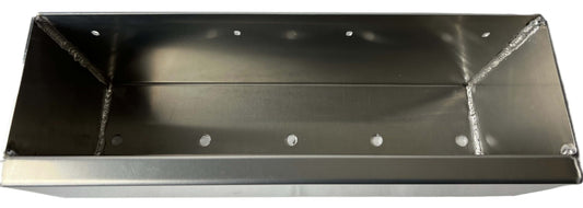 Top down view of a headache rack chain tray bucket