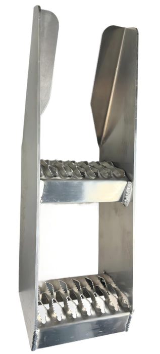 A 8" aluminum frame steps